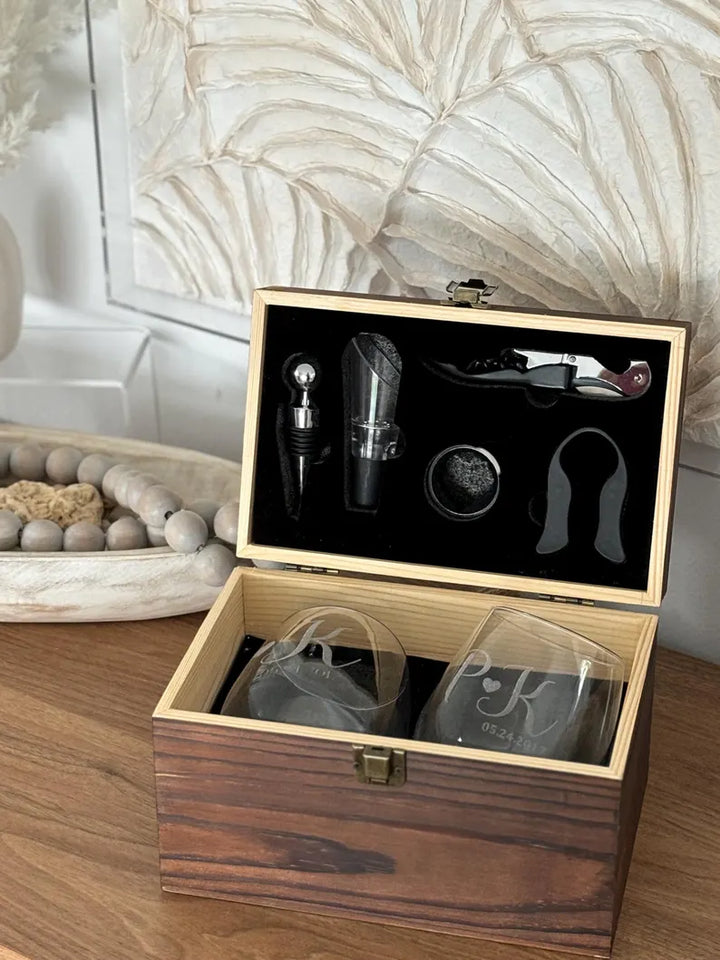 Personalized Wine Glass Set, Anniversary Gift, Wedding Gift for Couple, Engraved Wine Box Gift, Personalized Wine Box Gift Set, Wine Glasses