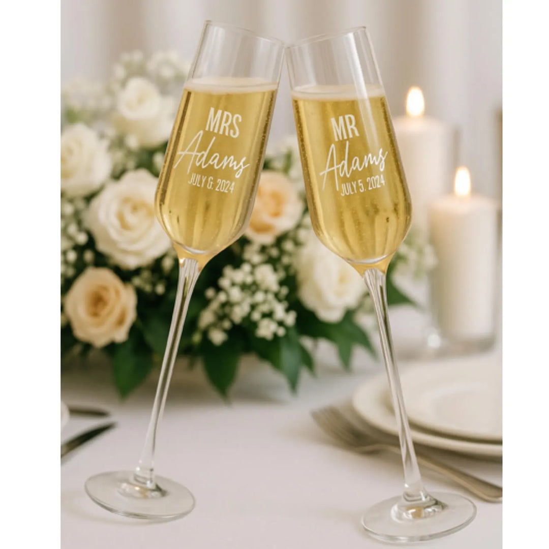 Personalized Champagne Flutes Set of 2, Mr and Mrs Wedding Glasses