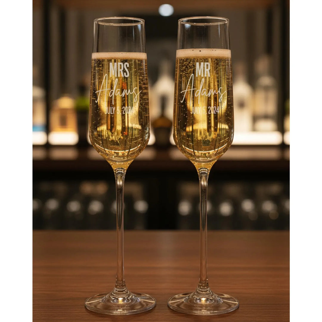 Personalized Champagne Flutes Set of 2, Mr and Mrs Wedding Glasses